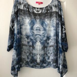 Cathrine Malandrino Blue & White Side Drape Top  Size Medium  EUC
